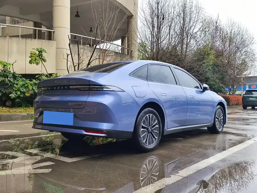 Nissan N6