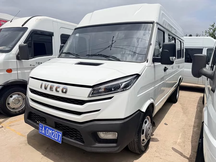 Iveco proud