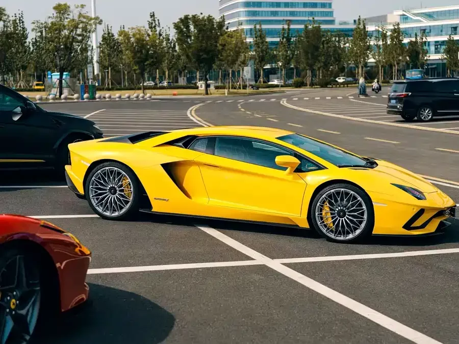 Lamborghini Aventador