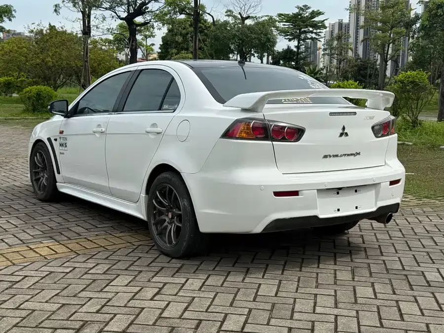 Mitsubishi Wing God