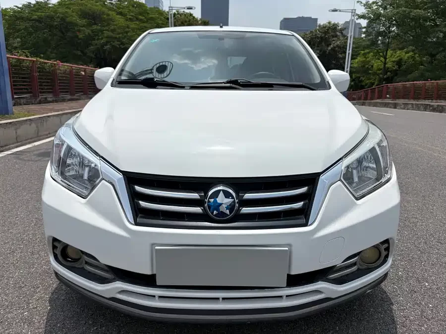 Venucia R50