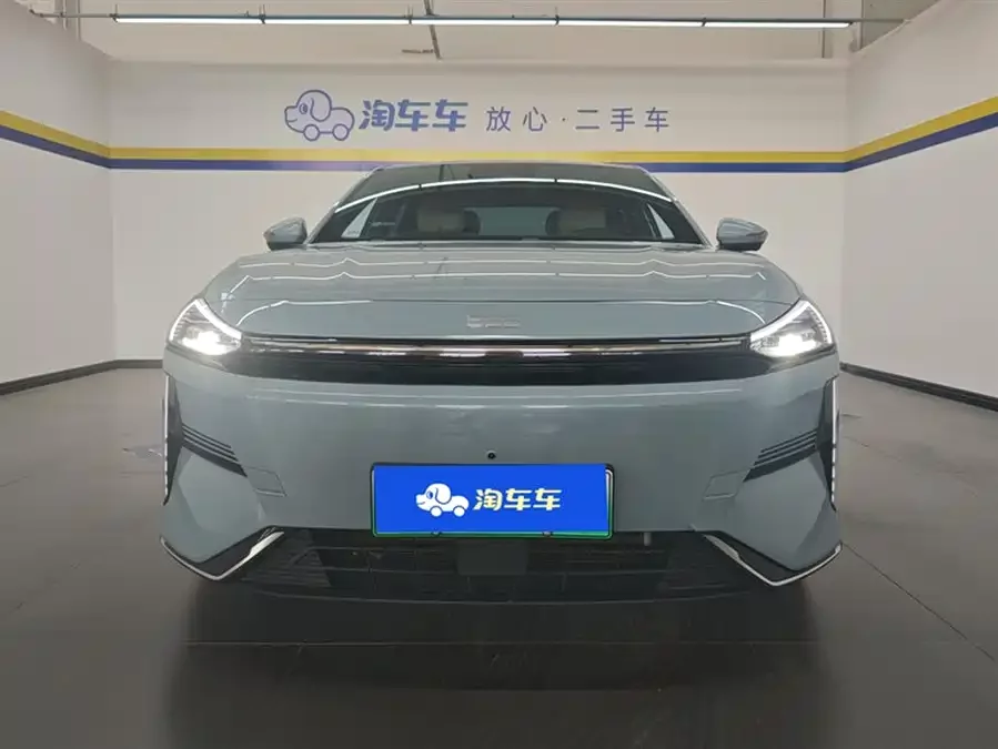 Geely Galaxy L6