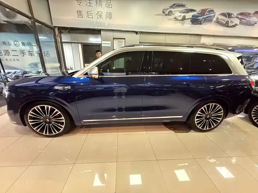 AITO Wenjie M9