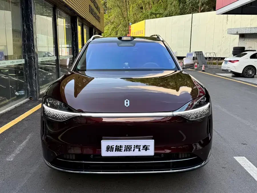 AITO Wenjie M9
