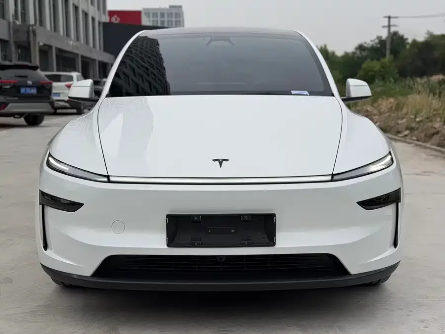 Tesla Model YL