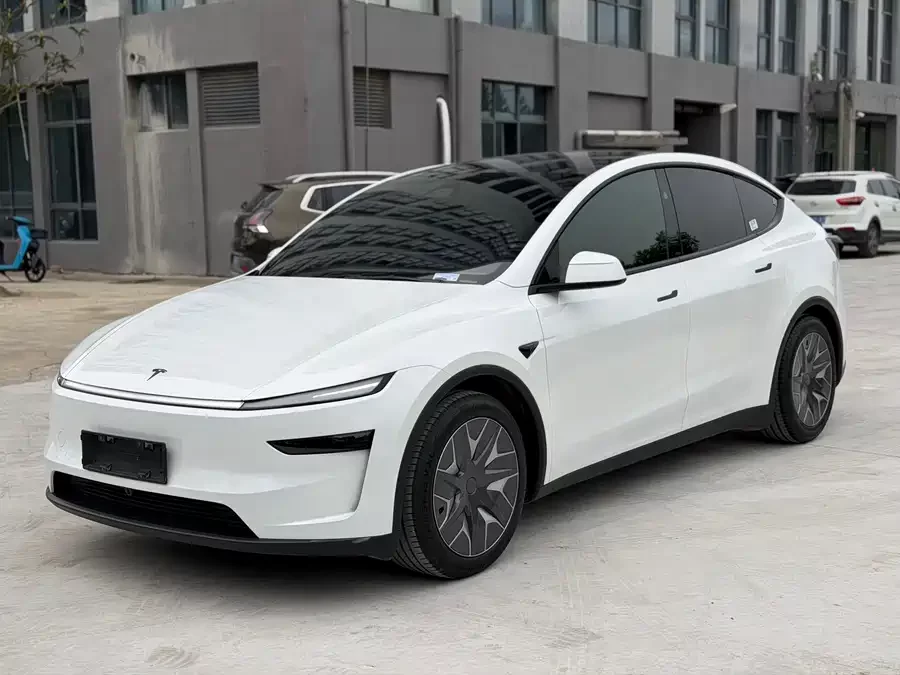 Tesla Model YL