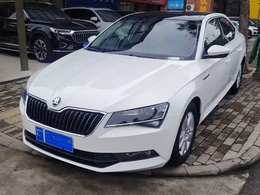 Skoda SuperB