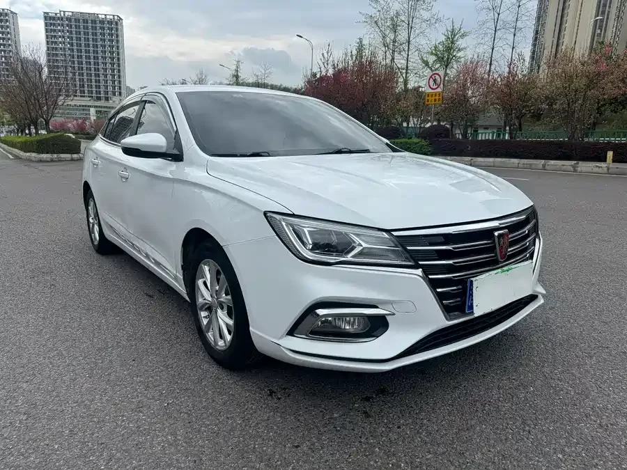 Roewe i5