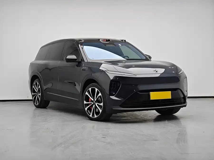 NIO ES8