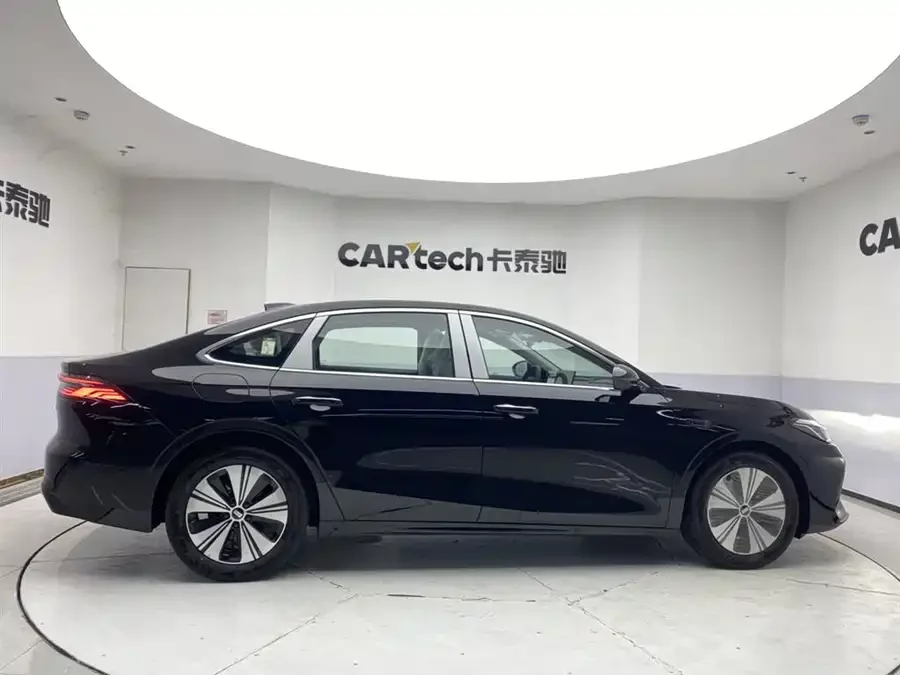 Geely Galaxy A7 EM