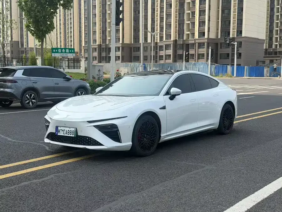 NETA Nezha S