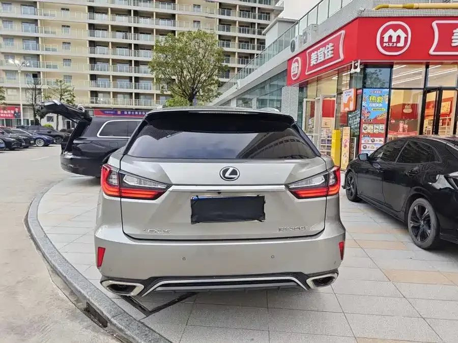 Lexus RX