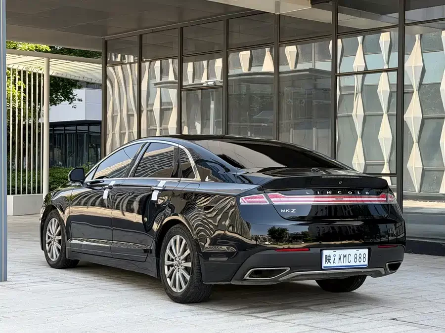 Lincoln MKZ