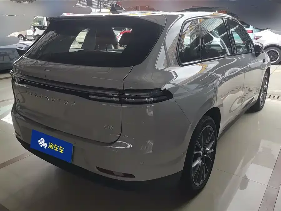 Leapmotor C10