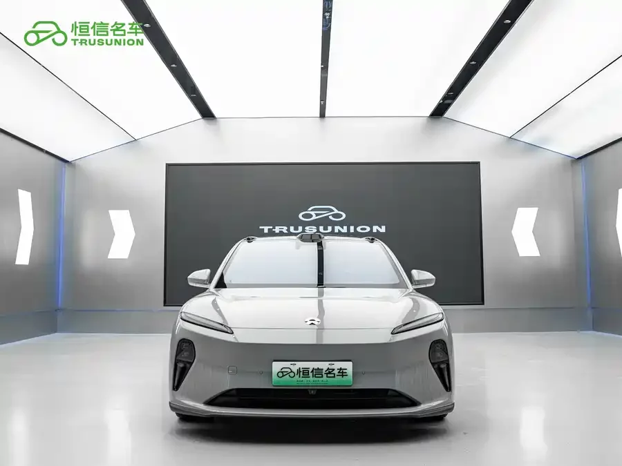 NIO ET5T