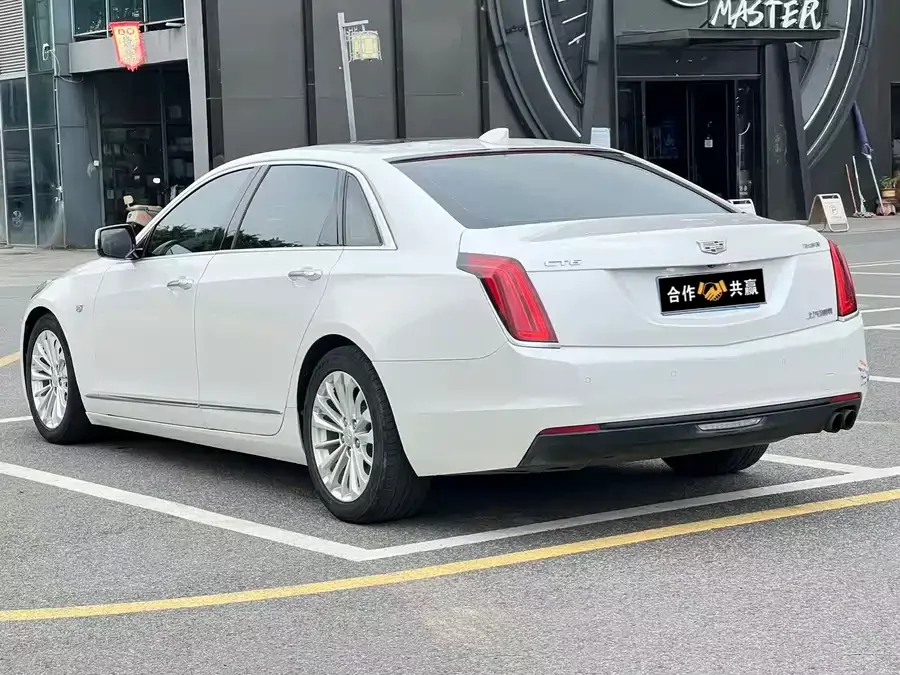 Cadillac CT6
