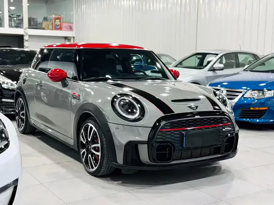 MINI JCW