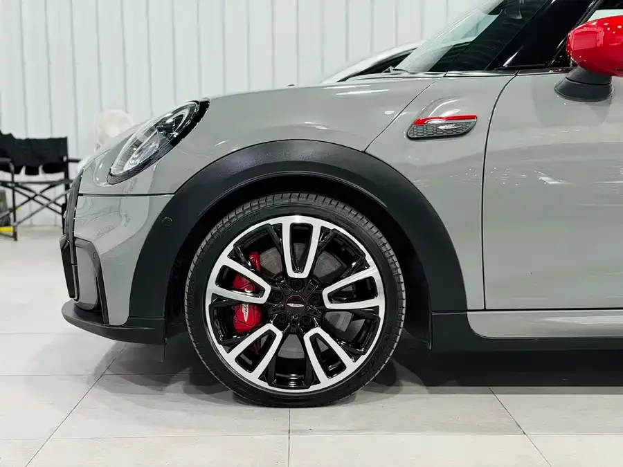 MINI JCW