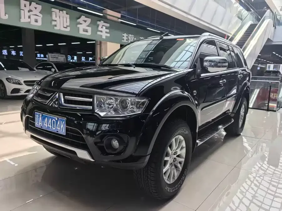 Mitsubishi Pajero Sport