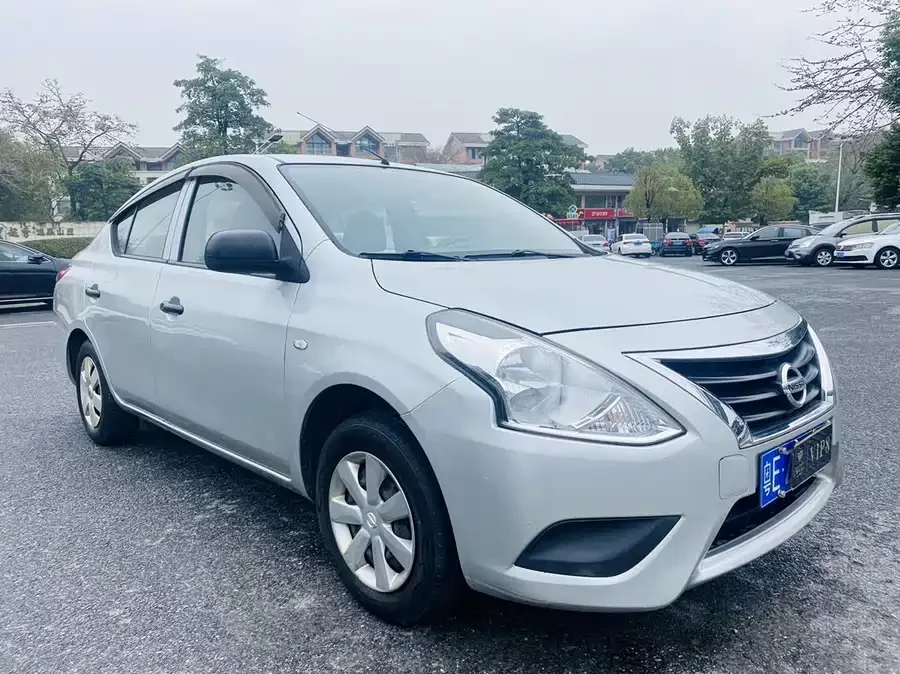 Nissan Sunny