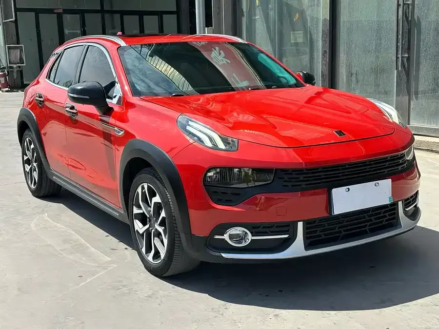 Lynk & Co 02
