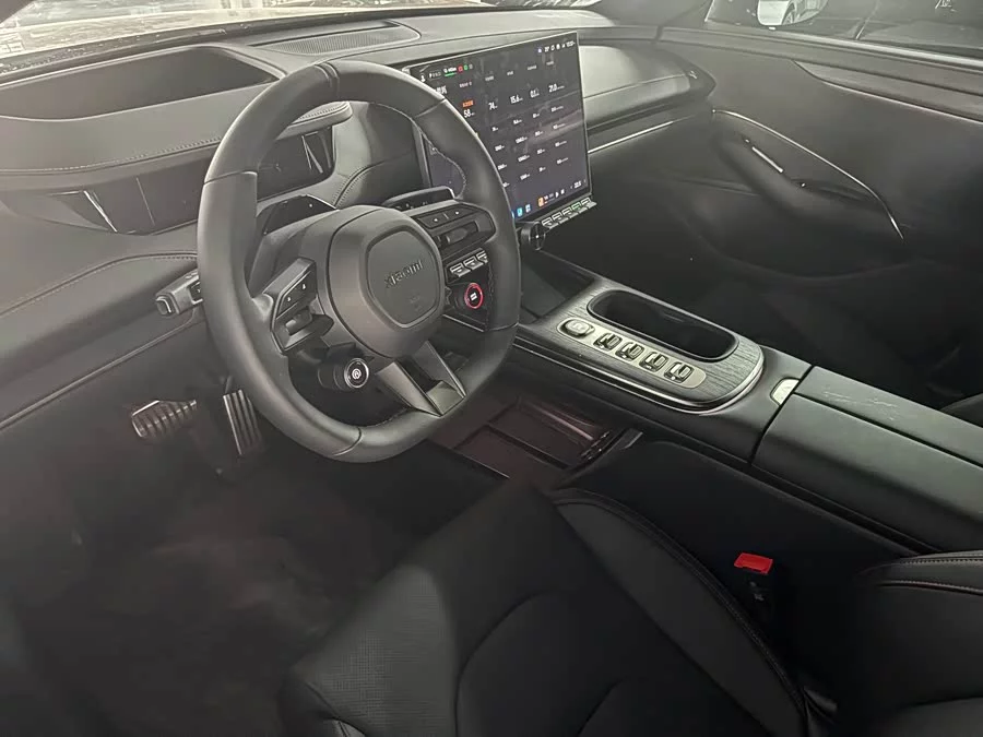 Xiaomi SU7