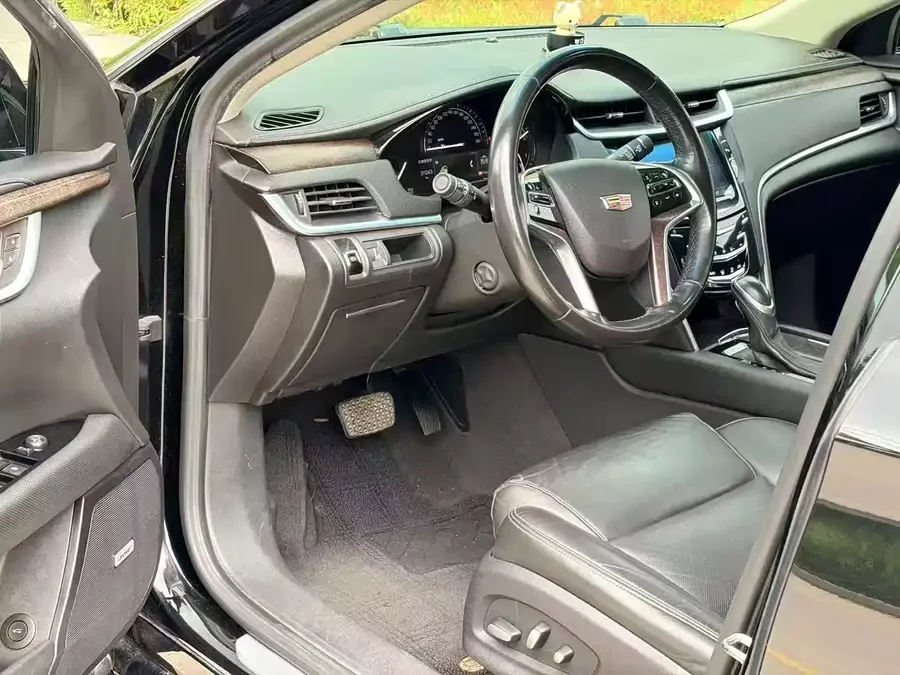 Cadillac XTS