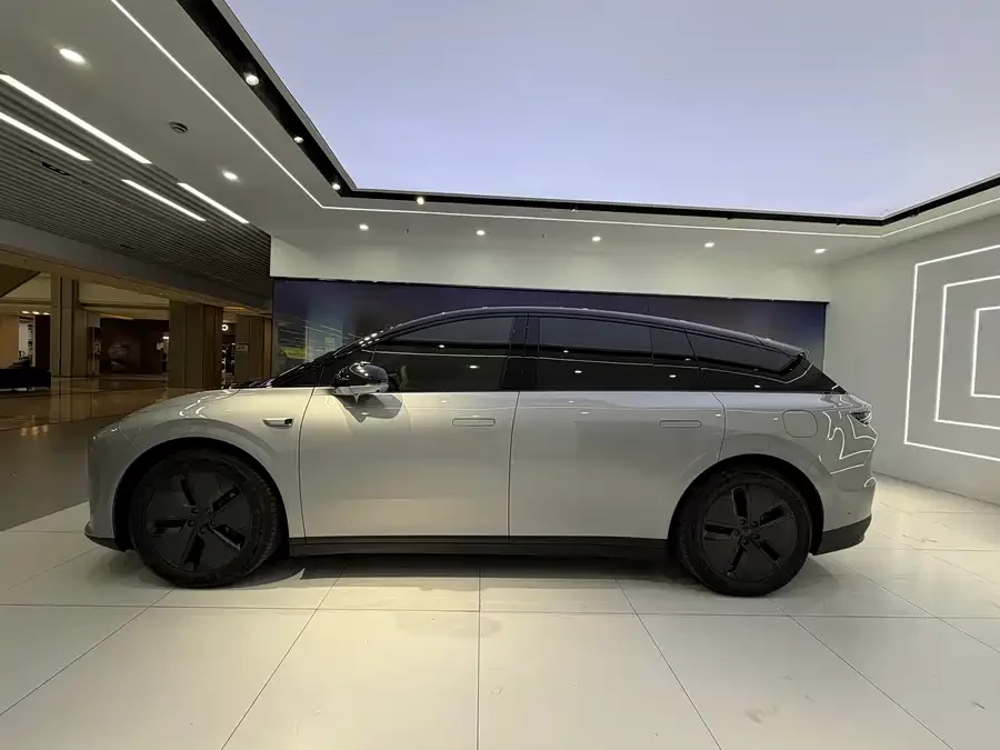Li Auto i6