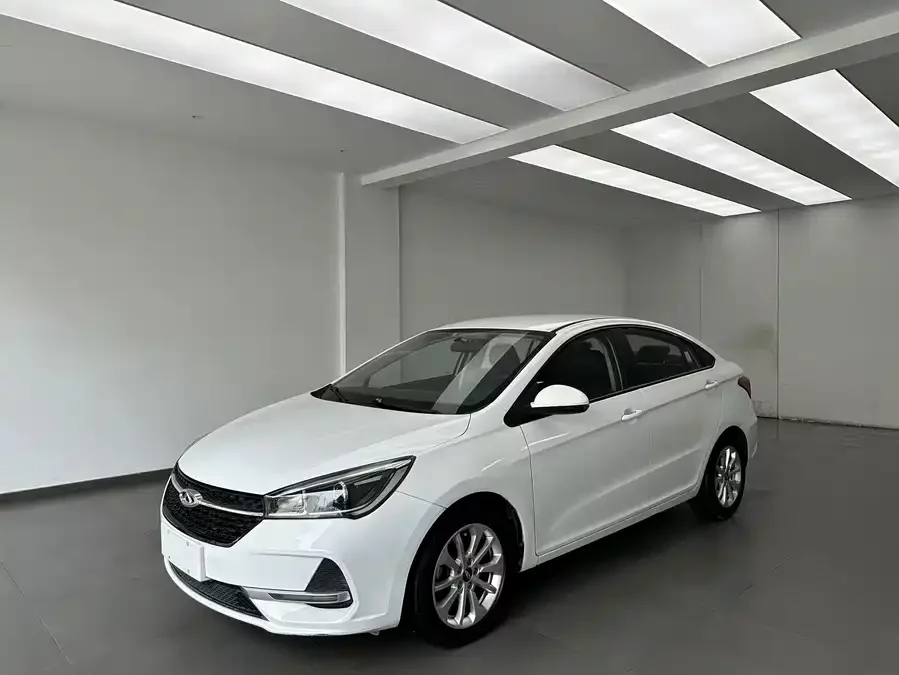 Chery Arrizo 5