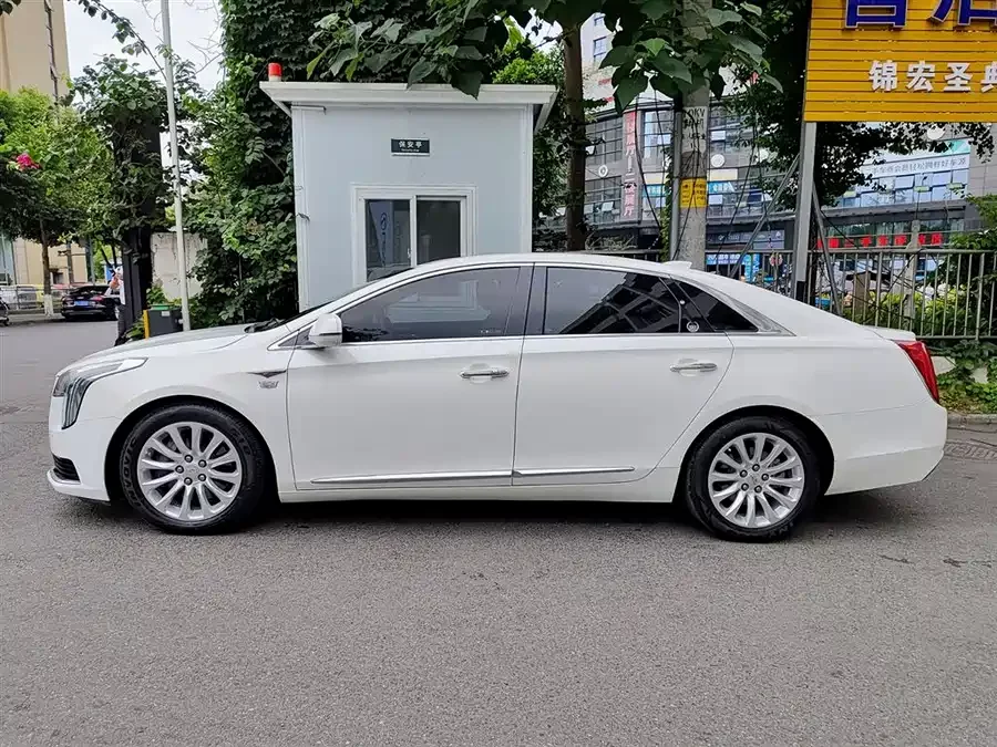 Cadillac XTS