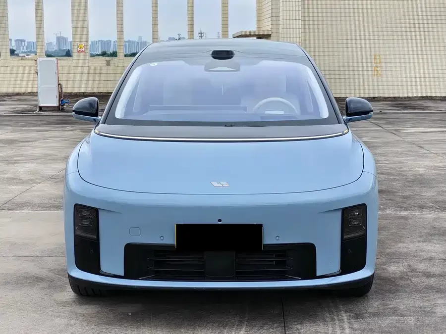 Li Ideal i8