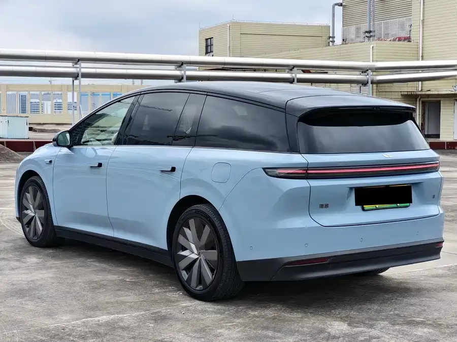 Li Ideal i8