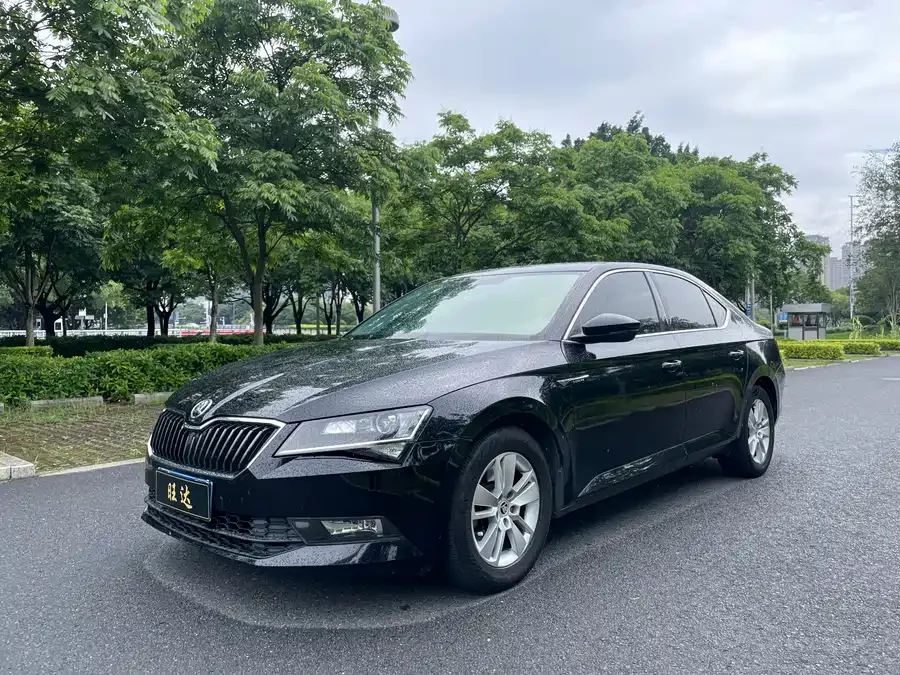 Skoda SuperB