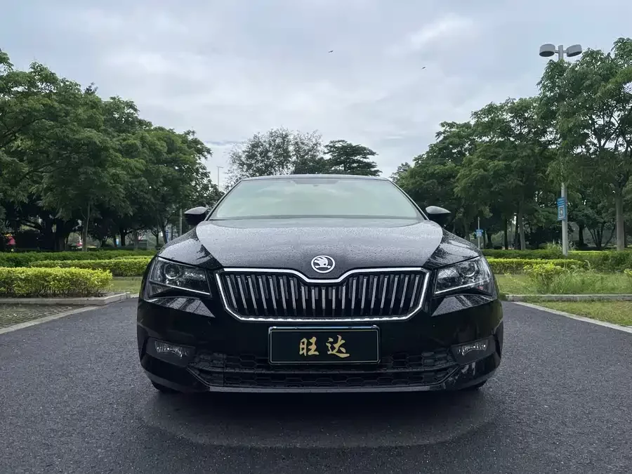 Skoda SuperB