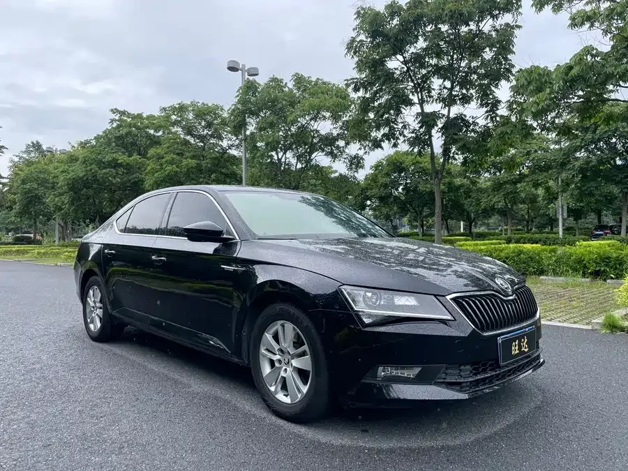 Skoda SuperB