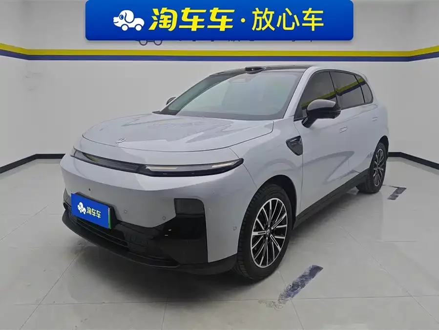 Leapmotor B10