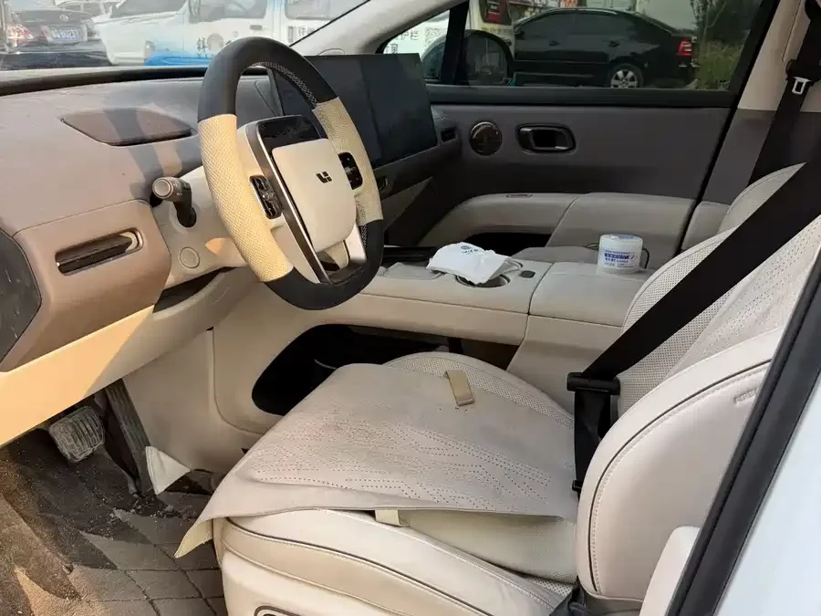 Li Ideal i8