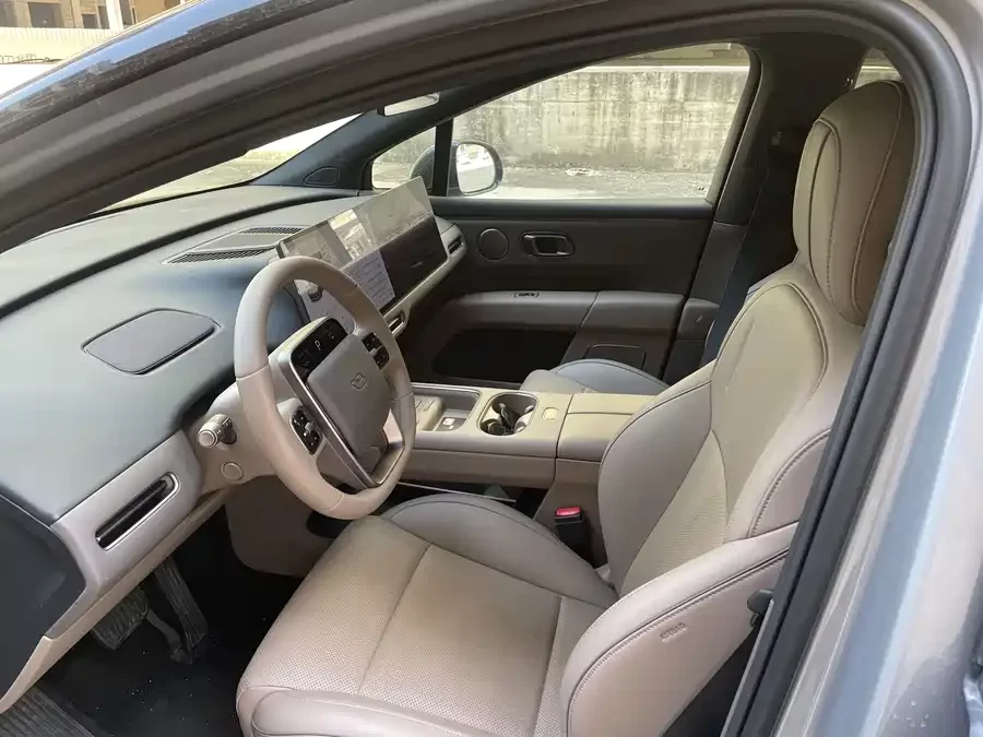 Li Auto i6