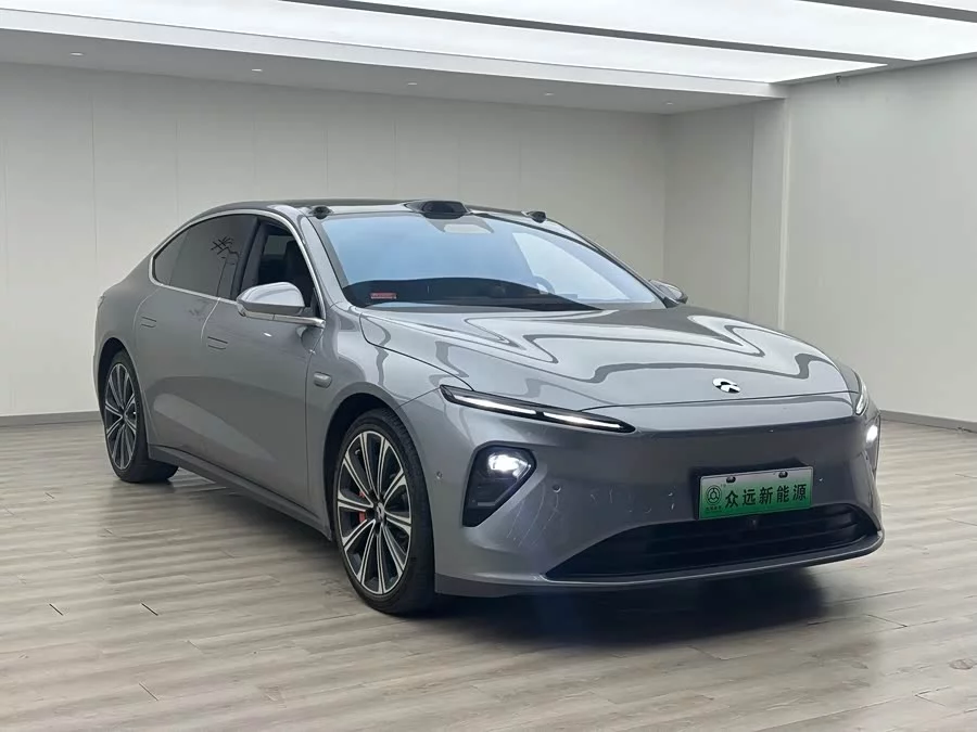 NIO ET7