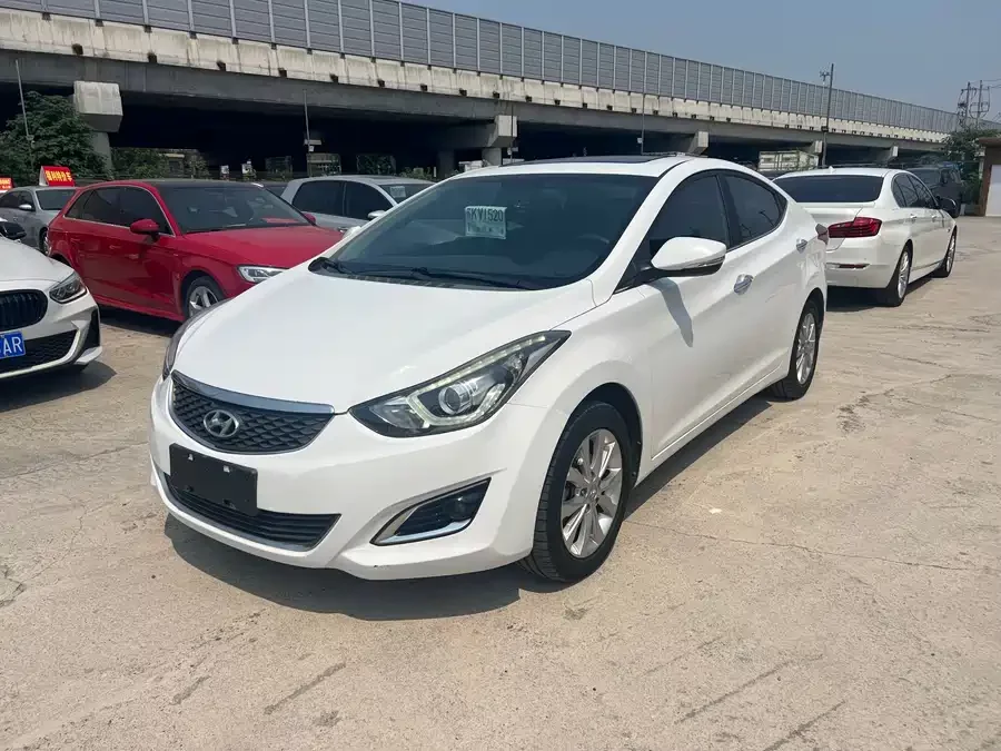 Hyundai Elantra