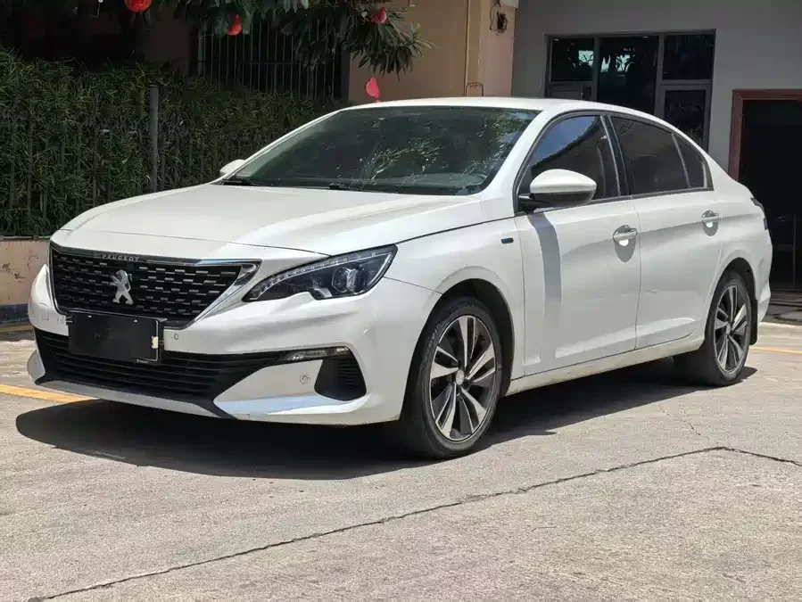 Peugeot 408