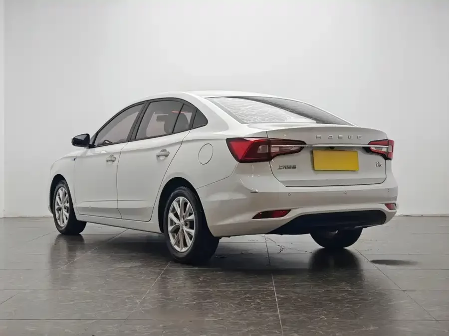Roewe i5
