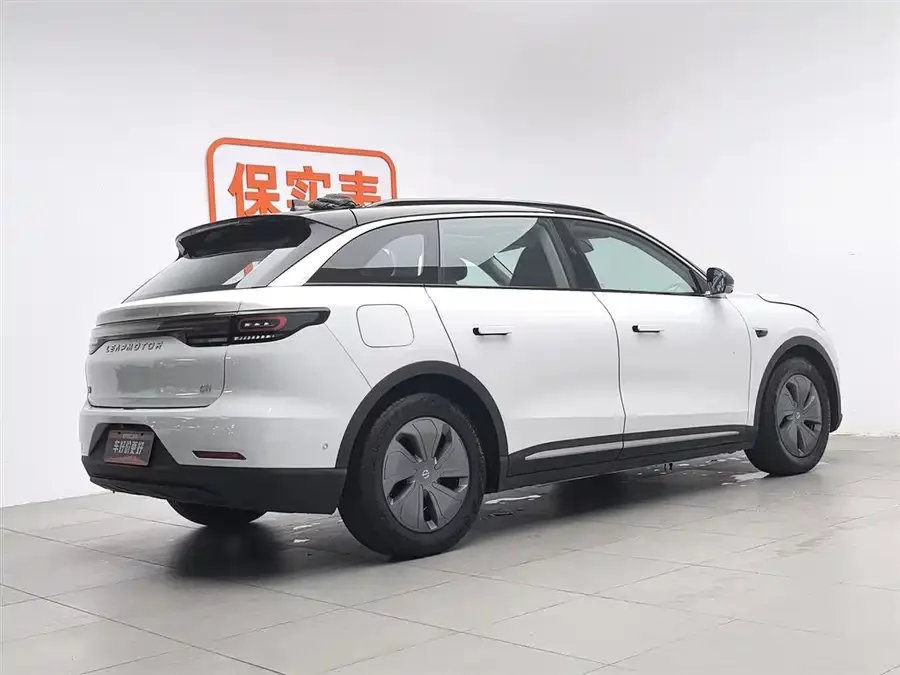 Leapmotor C11