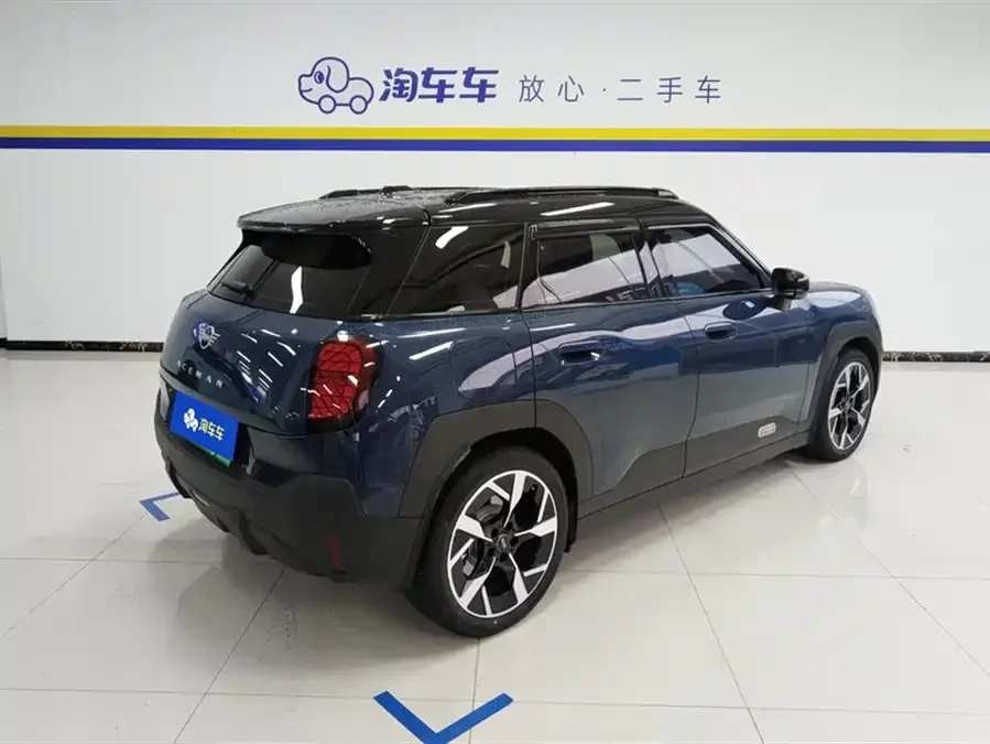 MINI Electric  ACEMAN