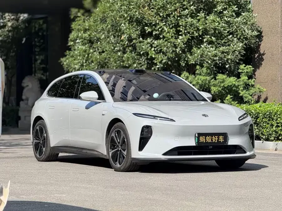 NIO ET5T