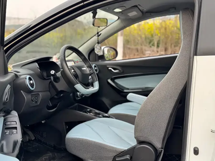 Chery QQ small ant