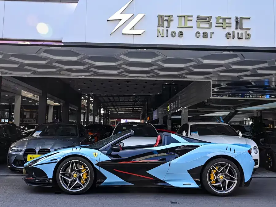 Ferrari F8