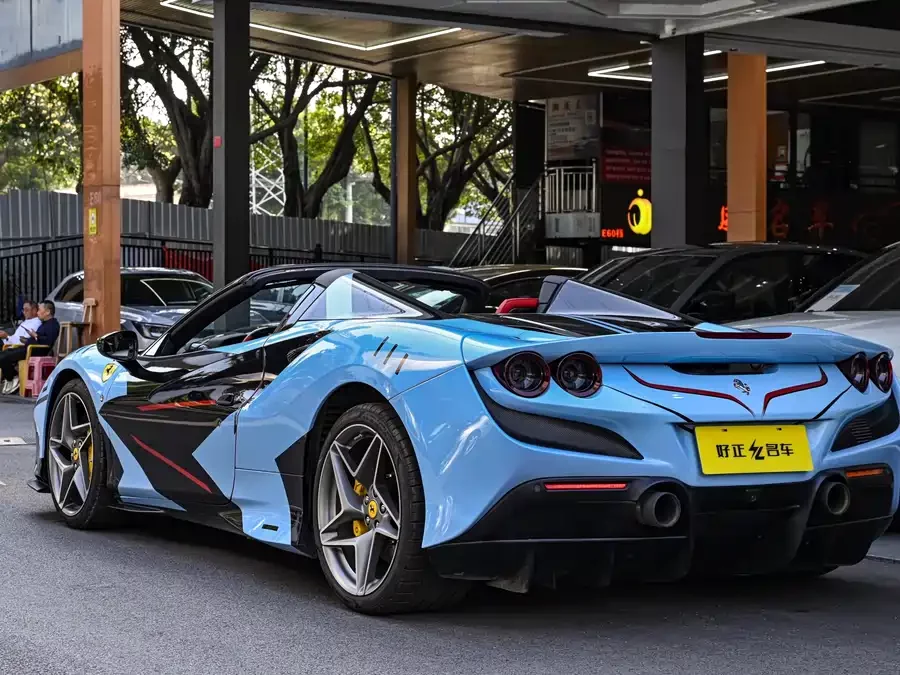 Ferrari F8
