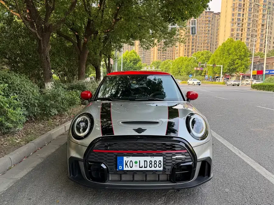 MINI JCW