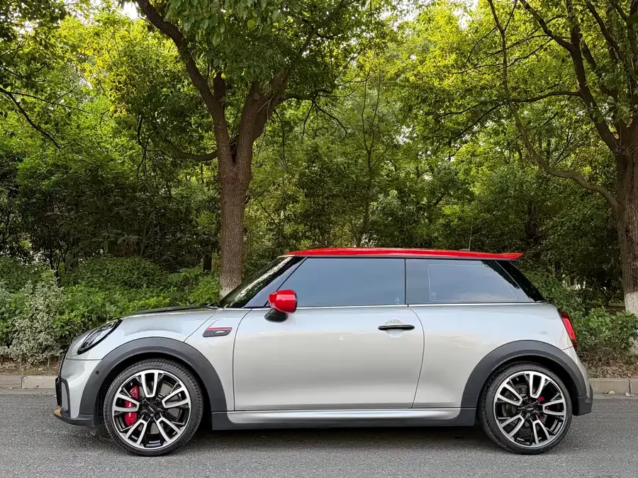 MINI JCW